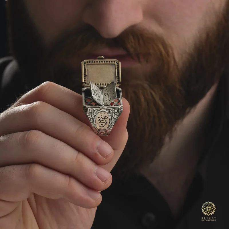BEYZAT 2025 NISAN24197 copy Hasbiyallah Kapaklı Gümüş Erkek Yüzük