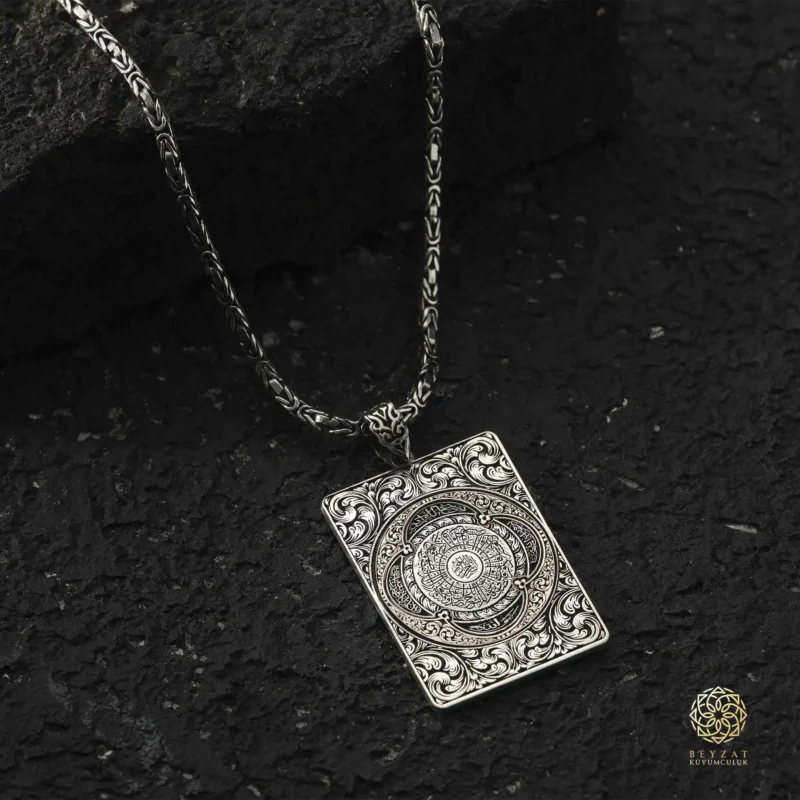BEYZAT 2025 NISAN23523 copy İsimli Dualı Gümüş Madalyon Kolye