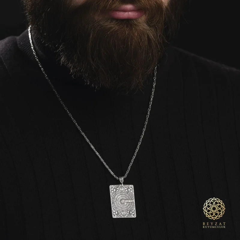 BEYZAT 2025 NISAN24525 copy İsimli Dualı Gümüş Madalyon Kolye
