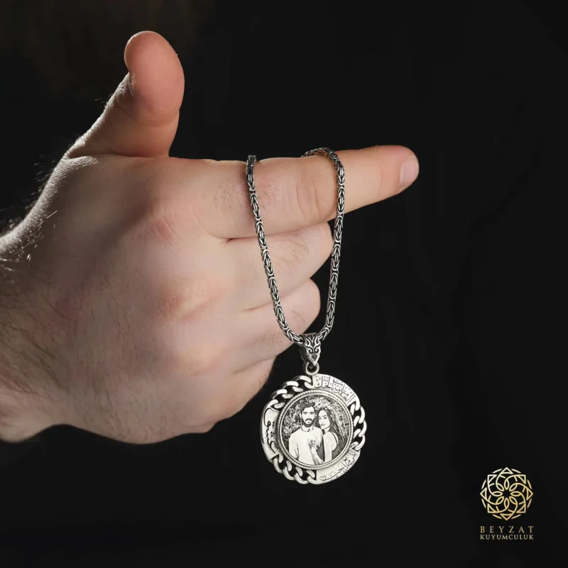 BEYZAT 2025 NISAN24589 copy Fotoğraflı Gurmet Gümüş Madalyon Kolye - Kral Zincir